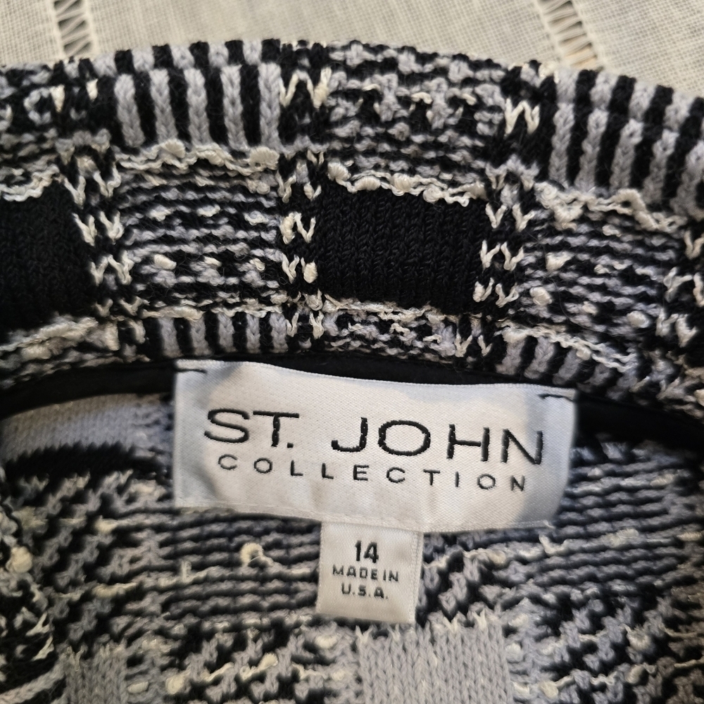 St. John Collection Tweed Black/White Long Jacket Women's 14 Checkered Coat - Picture 4 of 16